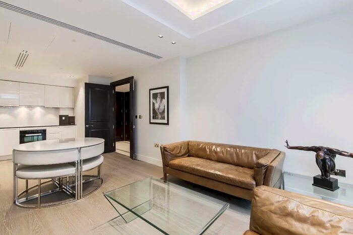 1 Bedroom Flat To Rent In Bridgeman House, Radnor Terrace, Kensington, W14