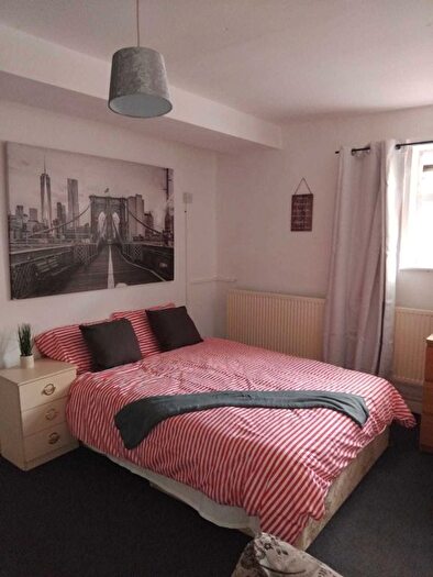 Studio To Rent In New Street, Dudley, DY1