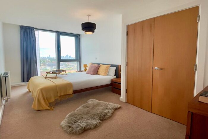 2 Bedroom Flat To Rent In One Eighty Stratford, London, E15