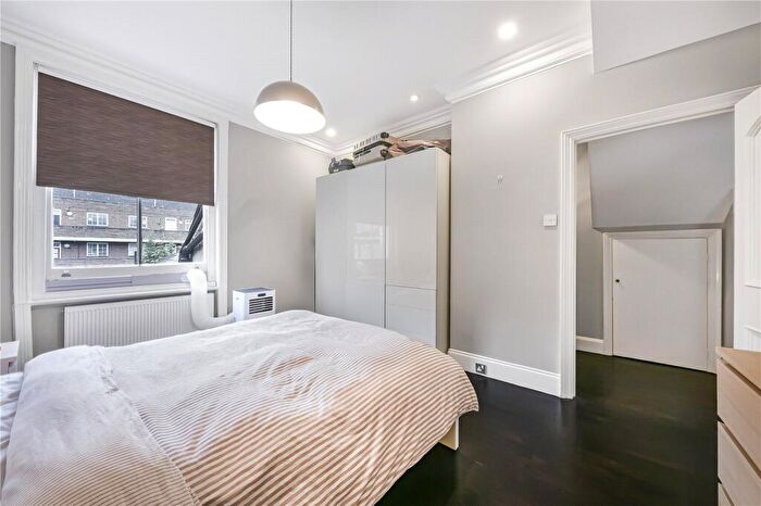 2 Bedroom Apartment To Rent In St. Johns Wood High Street, London, NW8