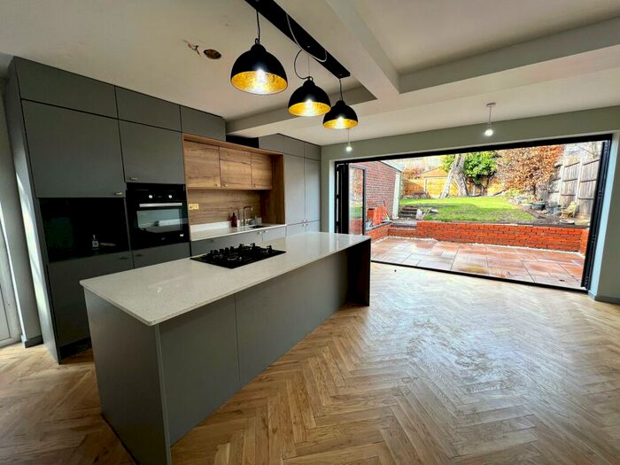 4 Bedroom House To Rent In Winsford Avenue, Coventry, CV5