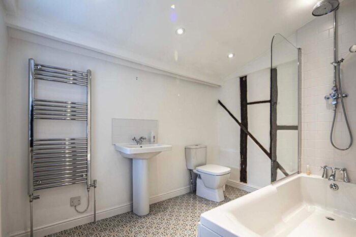2 Bedroom Character Property To Rent In The Little Cottage, Goring On Thames, RG8