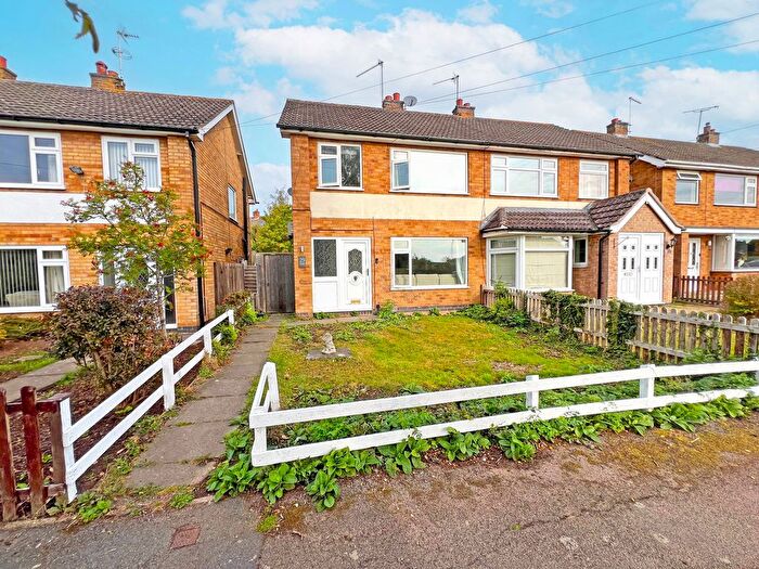 3 Bedroom Semi Detached House For Sale In Coltbeck Avenue, Narborough, Leicester, Leicestershire, LE19