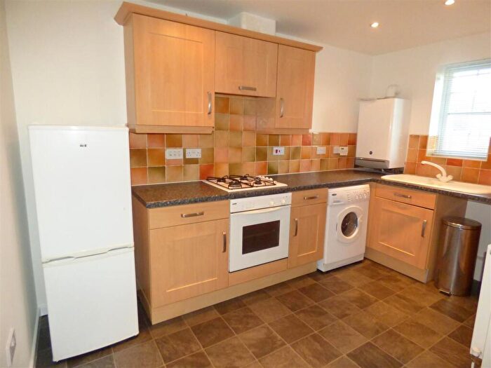 2 Bedroom Apartment To Rent In Redgrave Close, St James Village, Gateshead, NE8