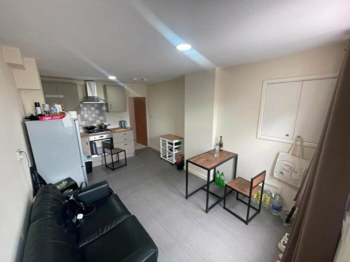 1 Bedroom Flat To Rent In Canley Road, Coventry, CV5