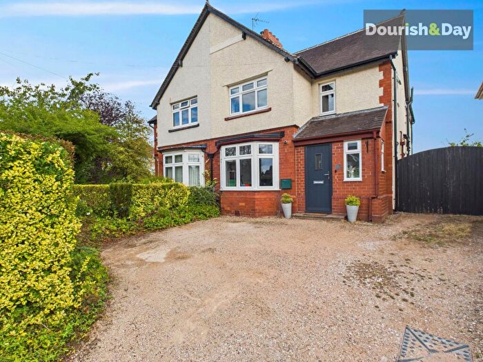 3 Bedroom Semi Detached House For Sale In Rising Brook, Stafford, ST17