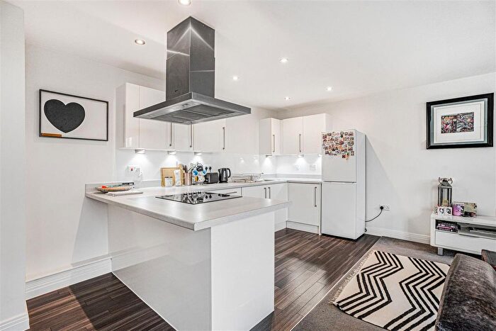 1 Bedroom Flat For Sale In Swingate, Stevenage, SG1