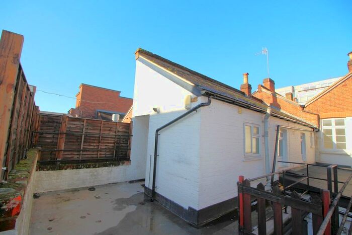 3 Bedroom Apartment To Rent In Sydenham Road, Guildford, GU1