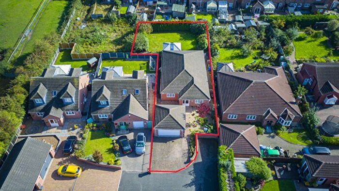 4 Bedroom Detached Bungalow For Sale In Grovewood Close, Misterton, DN10