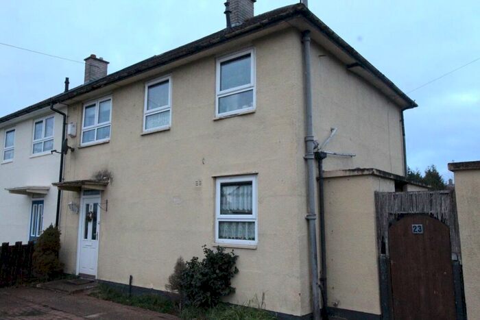3 Bedroom Semi-Detached House To Rent In Caswell Close, Leicester LE4
