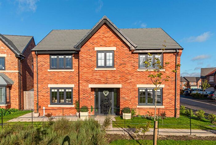 5 Bedroom Detached House For Sale In Mooney Crescent, Callerton, Newcastle Upon Tyne, NE5