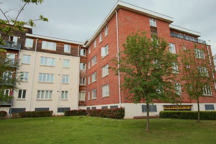 1 Bedroom Apartment To Rent In Kingsquarter Maidenhead Berkshire, SL6