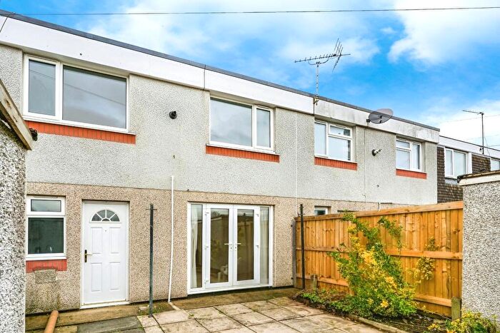 3 Bedroom Terraced House To Rent In Red Hall Chase, Leeds, West Yorkshire, LS14