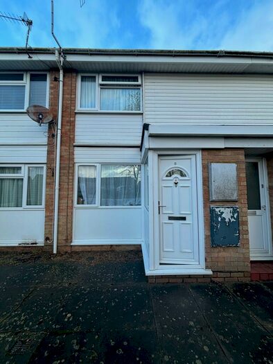 1 Bedroom Apartment To Rent In Plover Close, PO22
