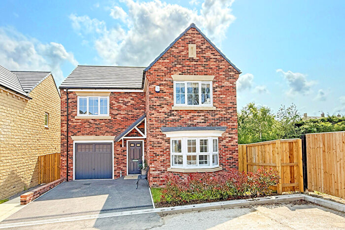 4 Bedroom Detached House For Sale In Olstead Close, Killinghall, HG3
