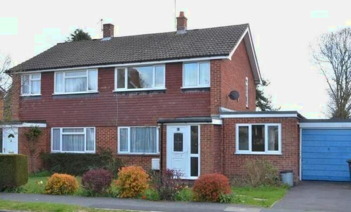 3 Bedroom Semi-Detached House To Rent In Alma Way, Farnham GU9