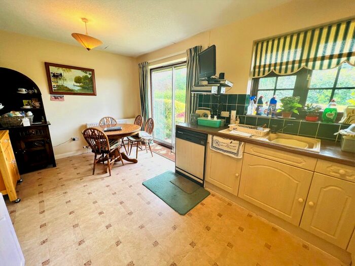 3 Bedroom Detached Bungalow For Sale In The Ridge, Woodfalls, Salisbury, SP5