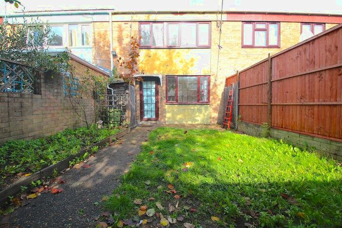 5 Bedroom Property To Rent In Sark Walk, London, E16