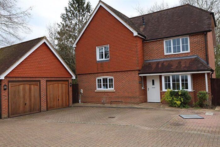 4 Bedroom Detached House To Rent In Badgers Sett, Kemsing, Sevenoaks, TN15
