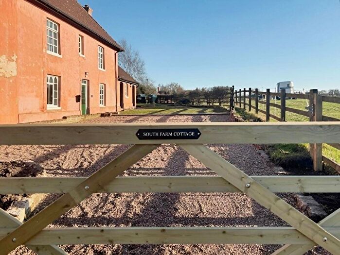 3 Bedroom Cottage To Rent In Budby, Newark, NG22