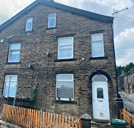 2 Bedroom House To Rent In Cold Street, Haworth, Keighley, BD22