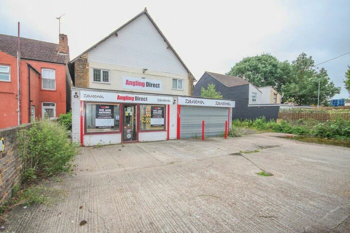 Property To Rent In Shakespeare Road, Sittingbourne ME10