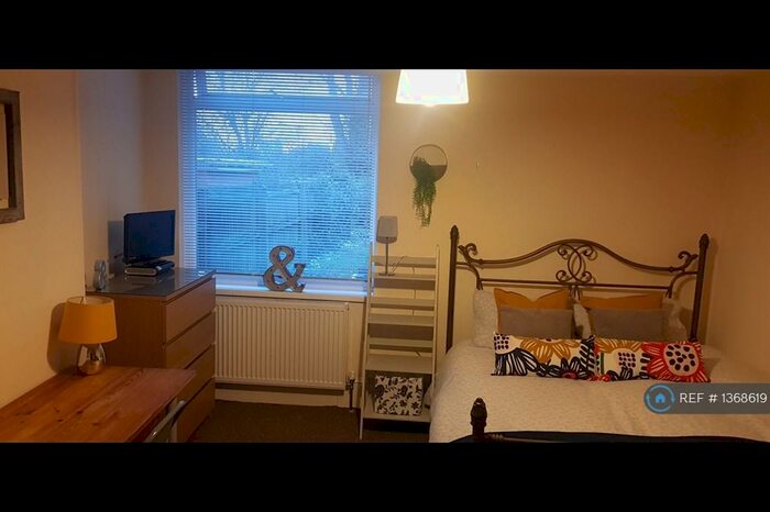 Studio To Rent In Sutton Coldfield, Sutton Coldfiled, B73 - Photo 2