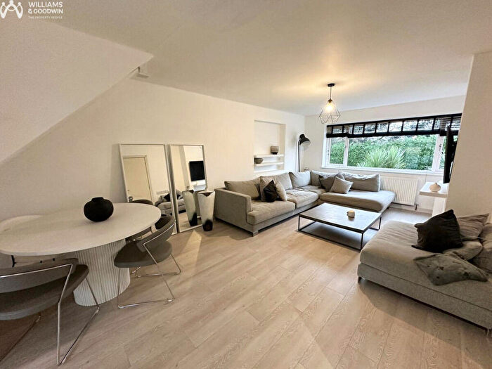 5 Bedroom Detached House For Sale In Lon Y Ffrwd, Bangor, Gwynedd, LL57