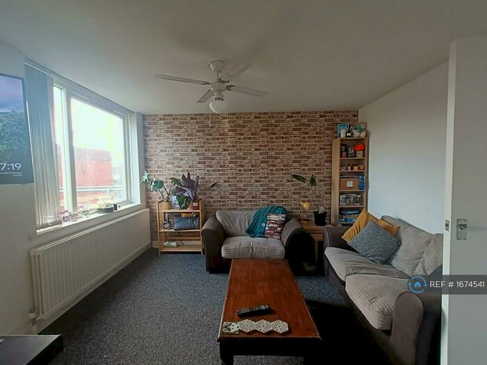 2 Bedroom Flat To Rent In St Ann's Close, Newcastle Upon Tyne, NE1