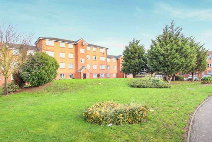 1 Bedroom Flat To Rent In Express Drive, Ilford, IG3