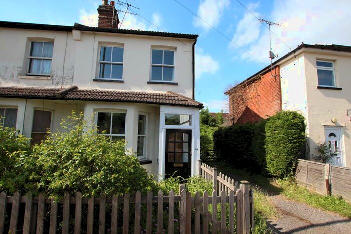 3 Bedroom Semi-Detached House To Rent In Brookwood, Surrey, GU24