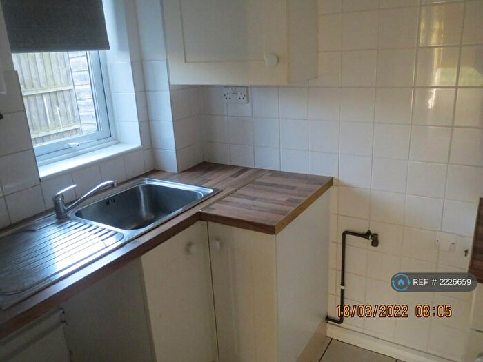 1 Bedroom Maisonette To Rent In Stradbroke Road, Lowestoft, NR33