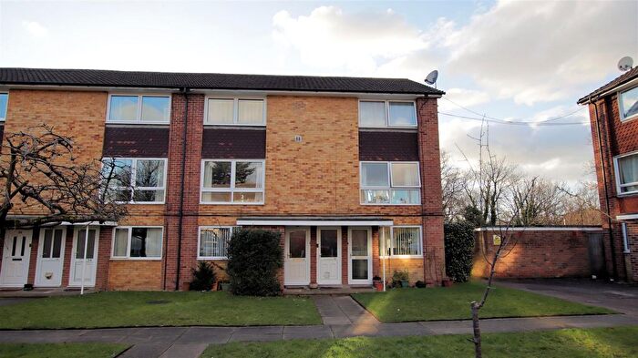 2 Bedroom Maisonette To Rent In Liebenrood Road, Reading, RG30