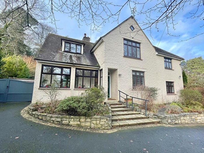 5 Bedroom Detached House For Sale In Charborough Road, Broadstone, BH18