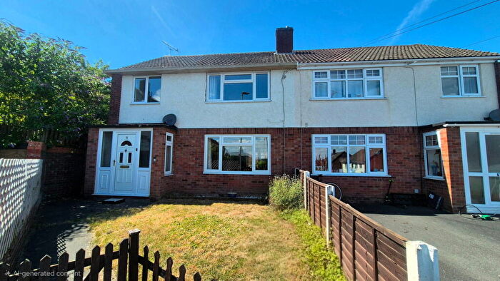 3 Bedroom Semi Detached House For Sale In Newmans Close, Leominster, HR6
