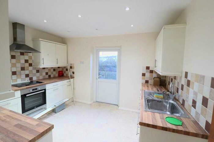 1 Bedroom Flat To Rent In West Wycombe Road, High Wycombe, HP12