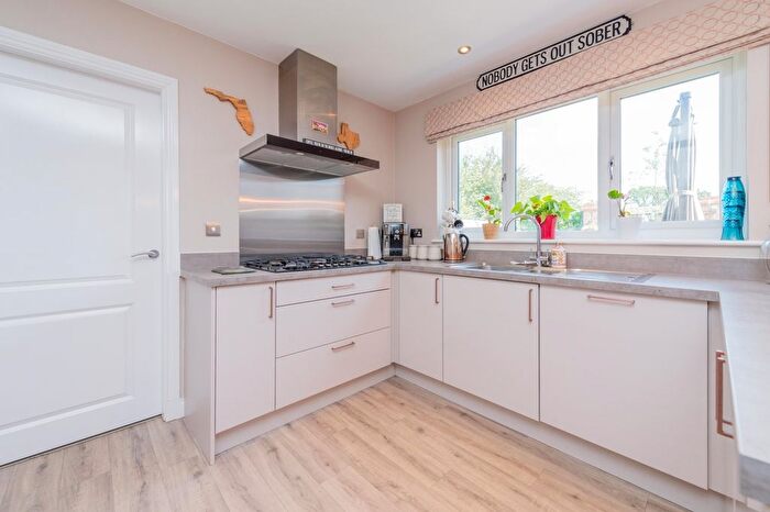 5 Bedroom Detached House For Sale In Riddles Avenue, Willaston, Nantwich, Cheshire, CW5