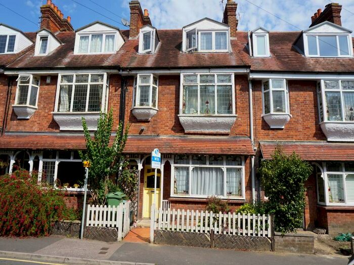1 Bedroom Flat To Rent In Lime Hill Road, Tunbridge Wells, Kent, TN1