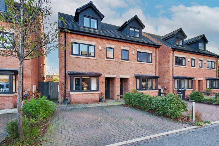 3 Bedroom Semi Detached House For Sale In Coppenhall Way, Sandbach, CW11