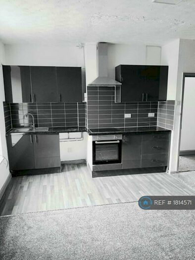 2 Bedroom Flat To Rent In Schofield Street, Waterfoot, Rossendale, BB4