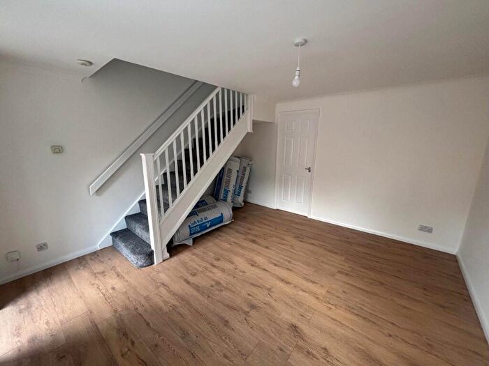 2 Bedroom End Of Terrace House To Rent In Pennycress Way, Newport Pagnell, MK16