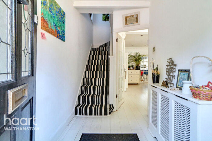 4 Bedroom Semi Detached House For Sale In Beacontree Avenue, Walthamstow, E17