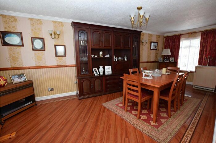 3 Bedroom End Of Terrace House For Sale In Mill Lane, Chadwell Heath, RM6