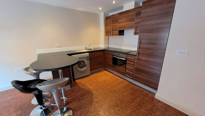 2 Bedroom Flat To Rent In Marshall Road, Banbury, Oxon, OX16