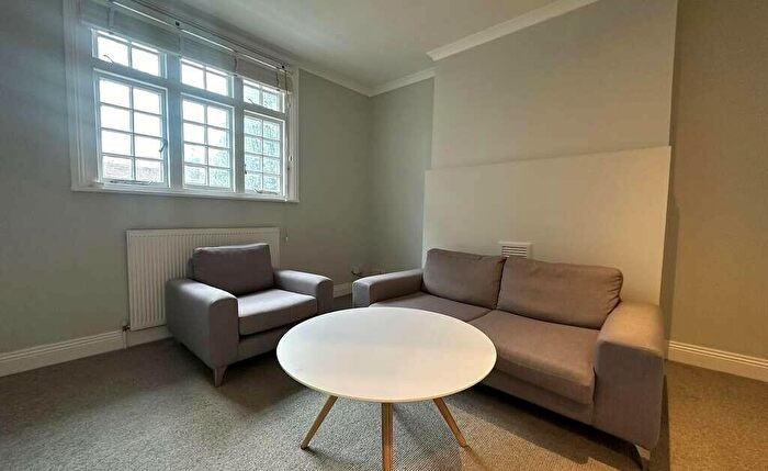 2 Bedroom Flat To Rent In Wooler Street, London, SE17