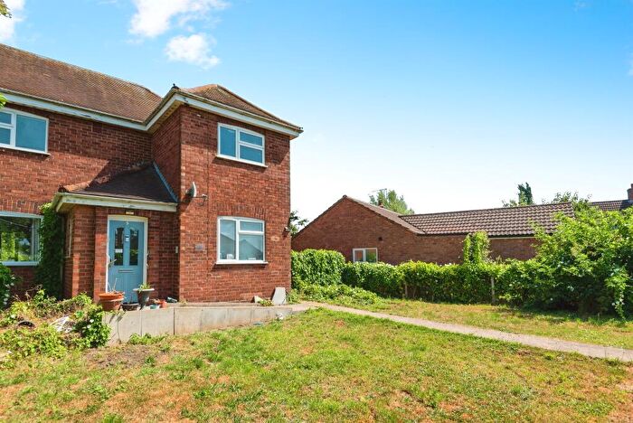 4 Bedroom Semi-Detached House For Sale In Heckington Road, Great Hale, Sleaford, NG34