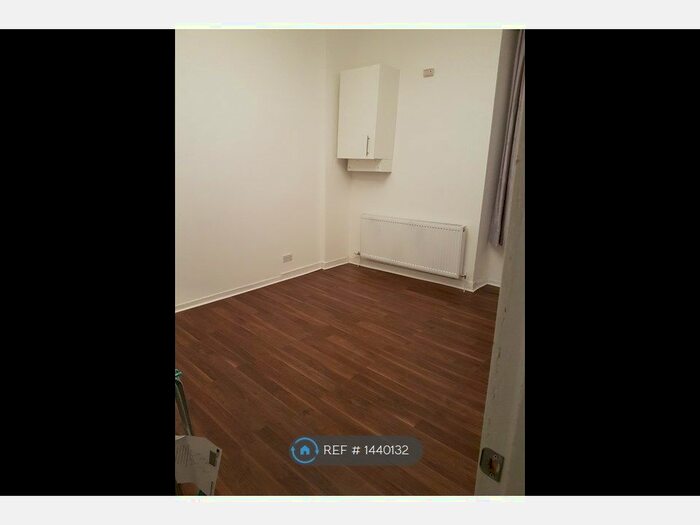 2 Bedroom Flat To Rent In Middleton Street, Glasgow, G51