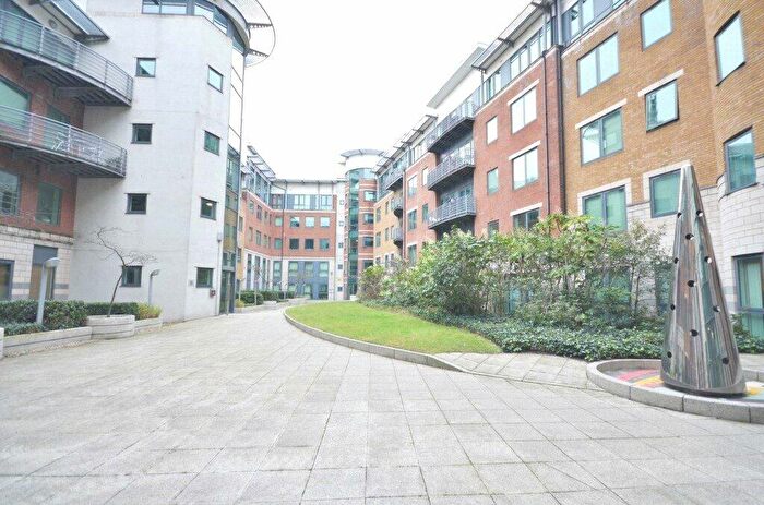 2 Bedroom Apartment To Rent In City South, City Road East, Manchester, M15