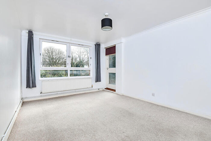1 Bedroom Apartment To Rent In Invicta Close, Chislehurst, BR7
