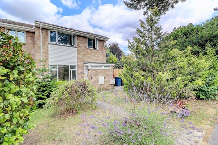 3 Bedroom End Of Terrace House For Sale In Campbells Ride, Holmer Green, Buckinghamshire, HP15